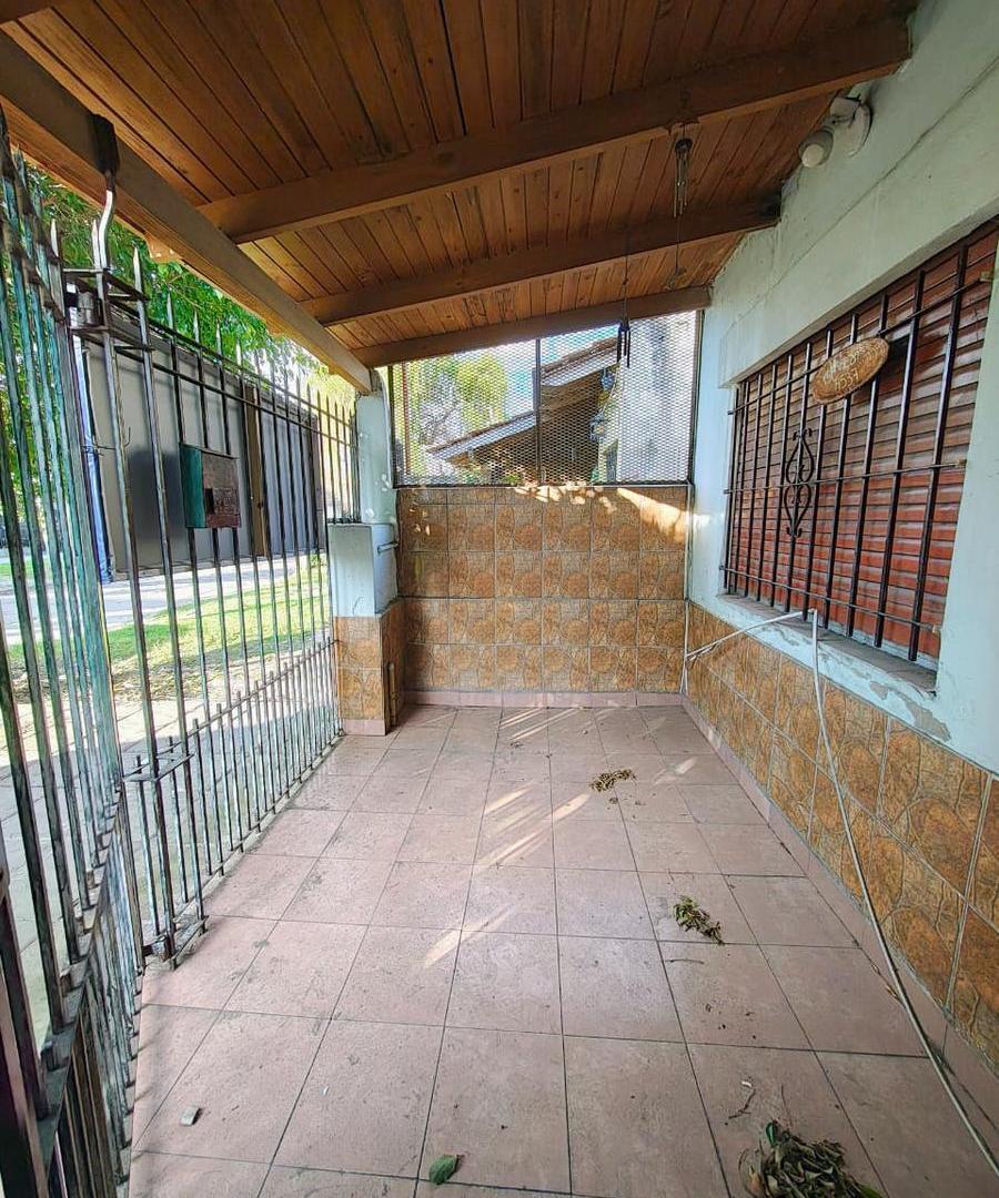 Foto de CASA EN VENTA Barrios de San José Temperley., imagen 1