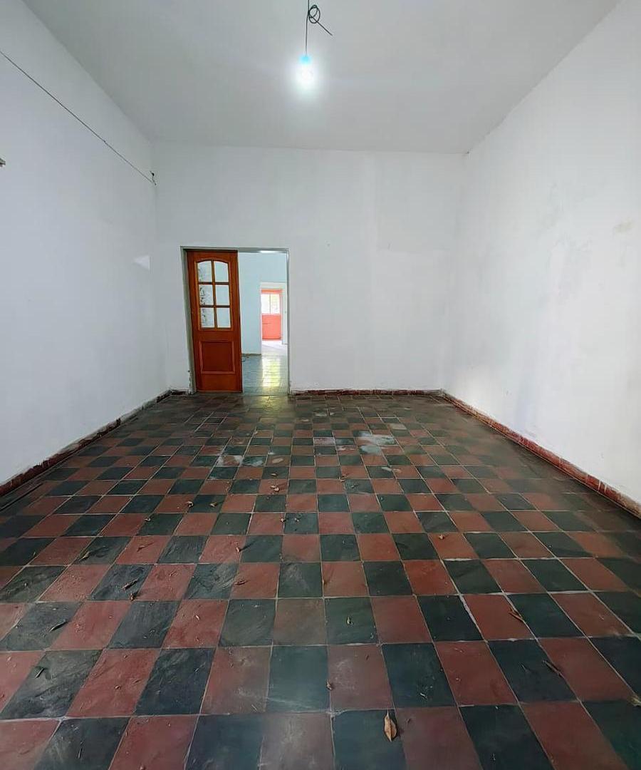 Foto de CASA EN VENTA Barrios de San José Temperley., imagen 3