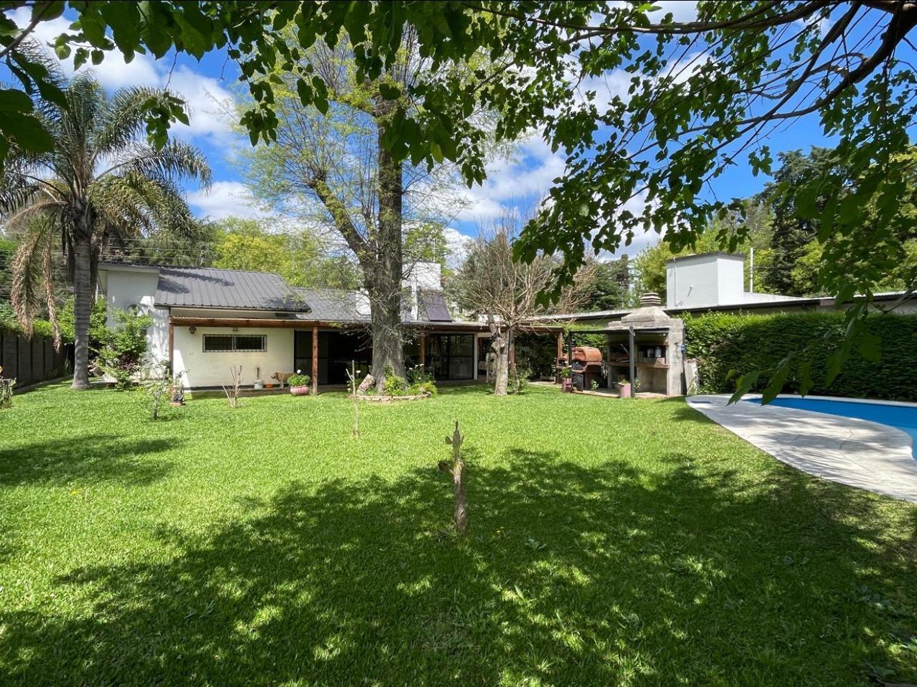 Foto de CASA EN VENTA | 5 AMBIENTES | APTO OFICINAS | PISCINA | QUINCHO | ING, imagen 1