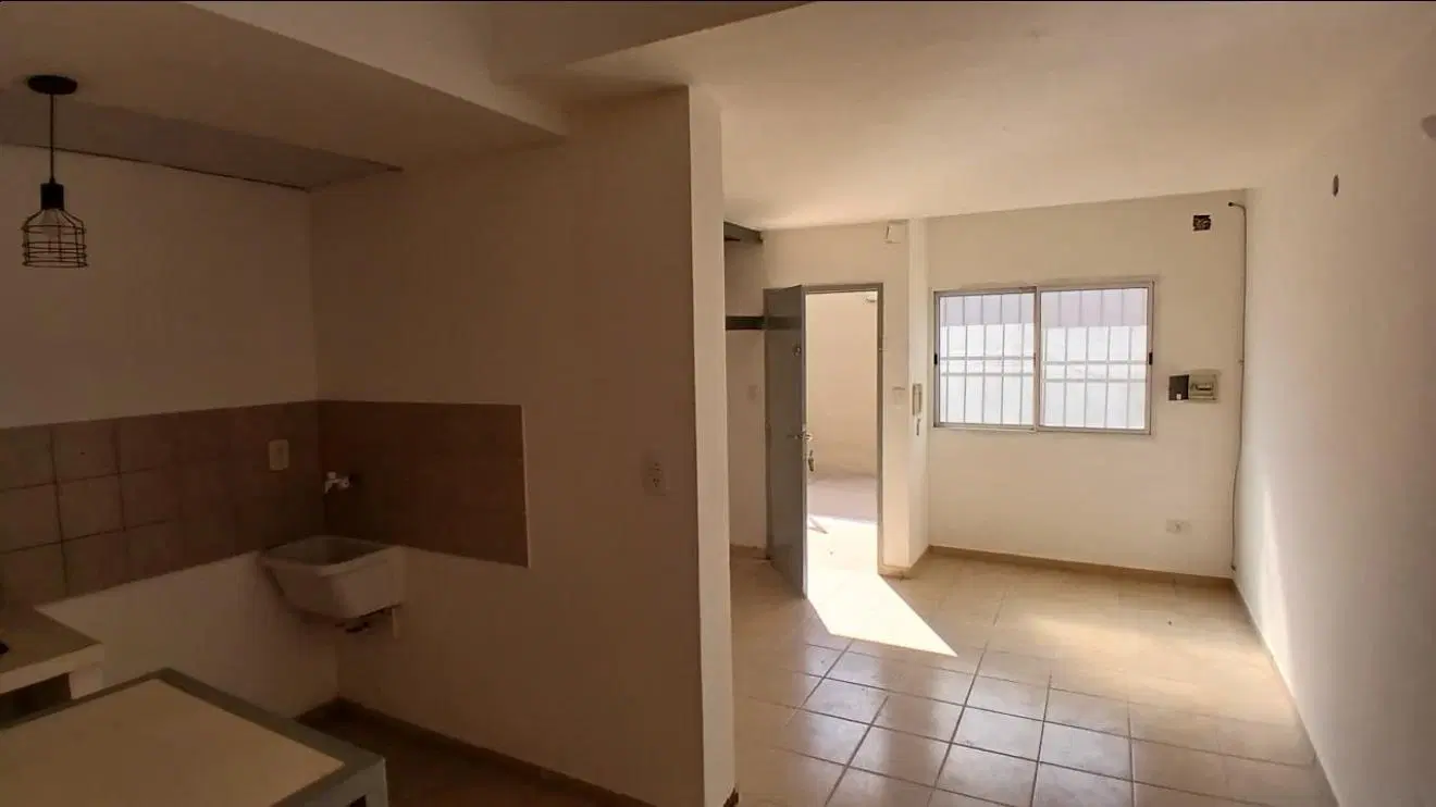 CASAS - DUPLEX - MACROCENTRO, RESISTENCIA 3