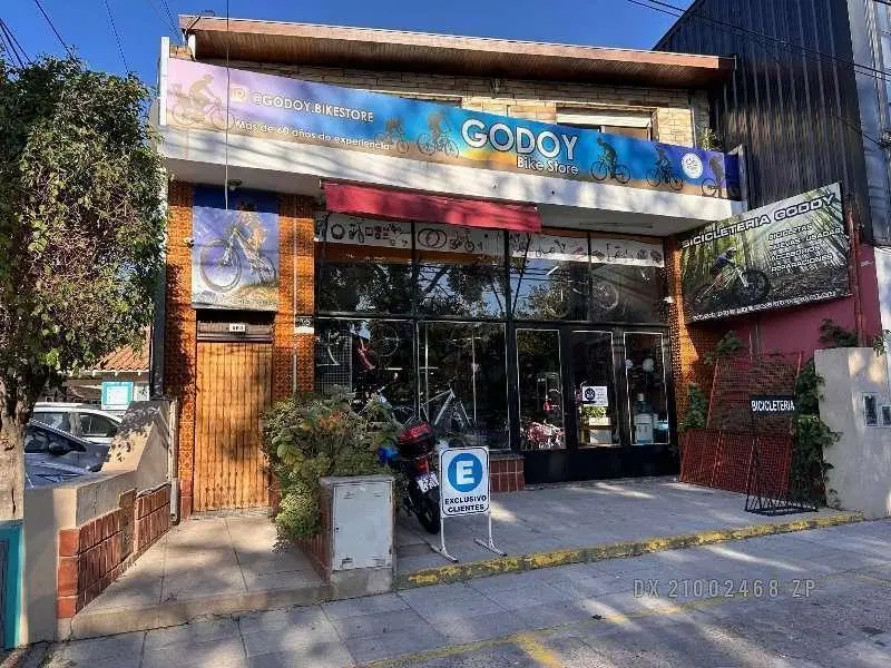 Lomas de San Isidro - Local Venta Con Vivienda USD 650000 4