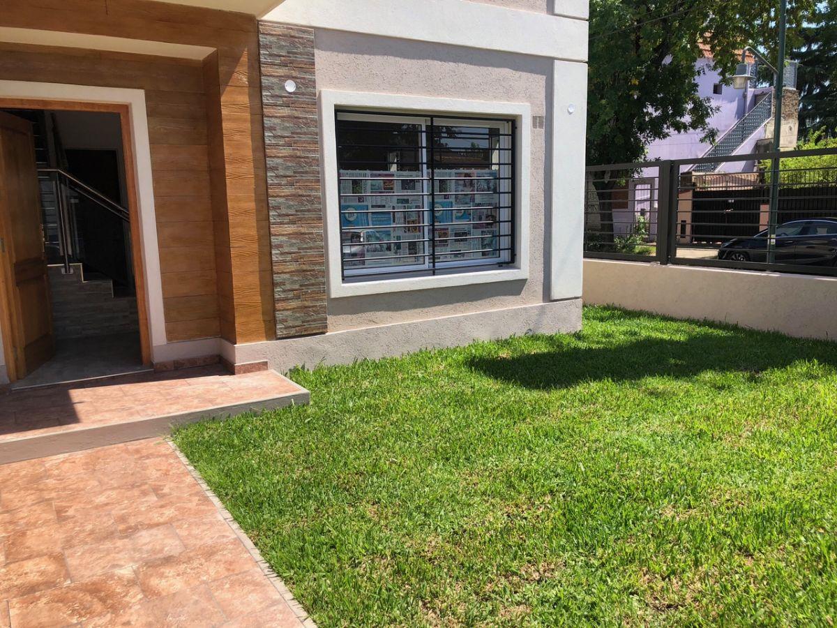 Foto de Alquiler Casa 4 ambientes Villa Adelina, imagen 4