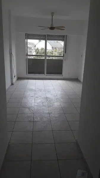 Departamento - Temperley Este 3