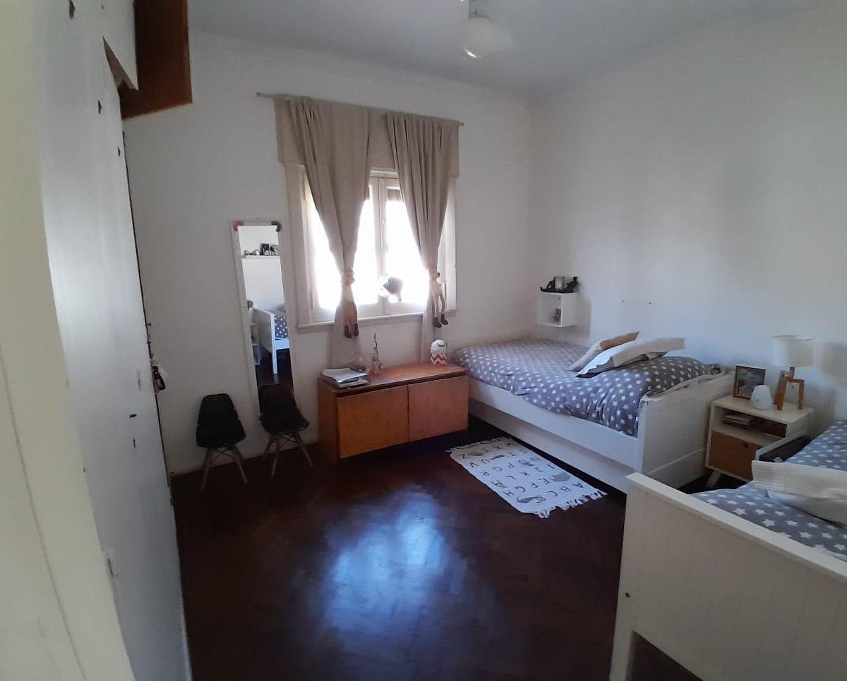 Foto de Buena ubicación - Buena casa - Buen Jardín - Adrogue, imagen 2