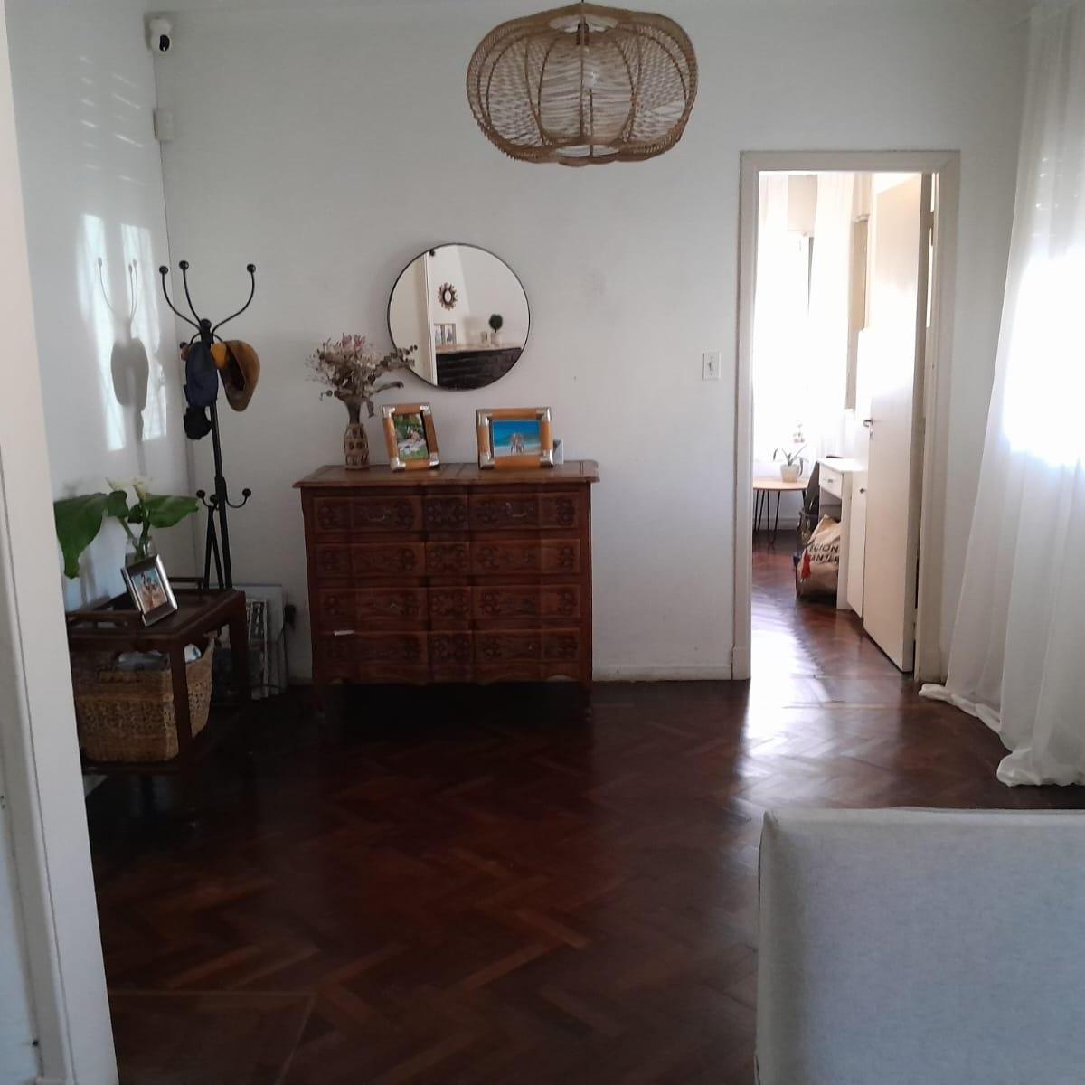 Foto de Buena ubicación - Buena casa - Buen Jardín - Adrogue, imagen 5