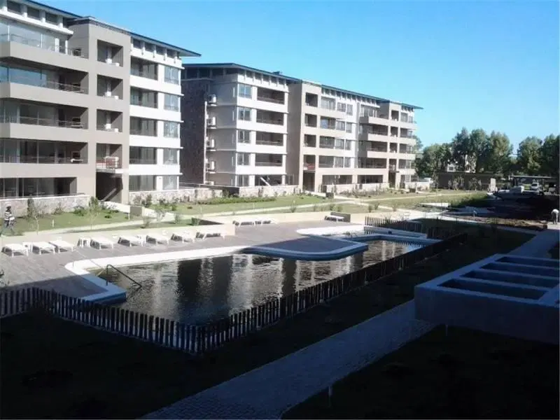 Excelente departamento de categoría con balcón terraza, cochera y amenities 1