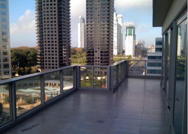 Duplex en Venta en Madero Center, 3 Cocheras, Vista Al Dique 2