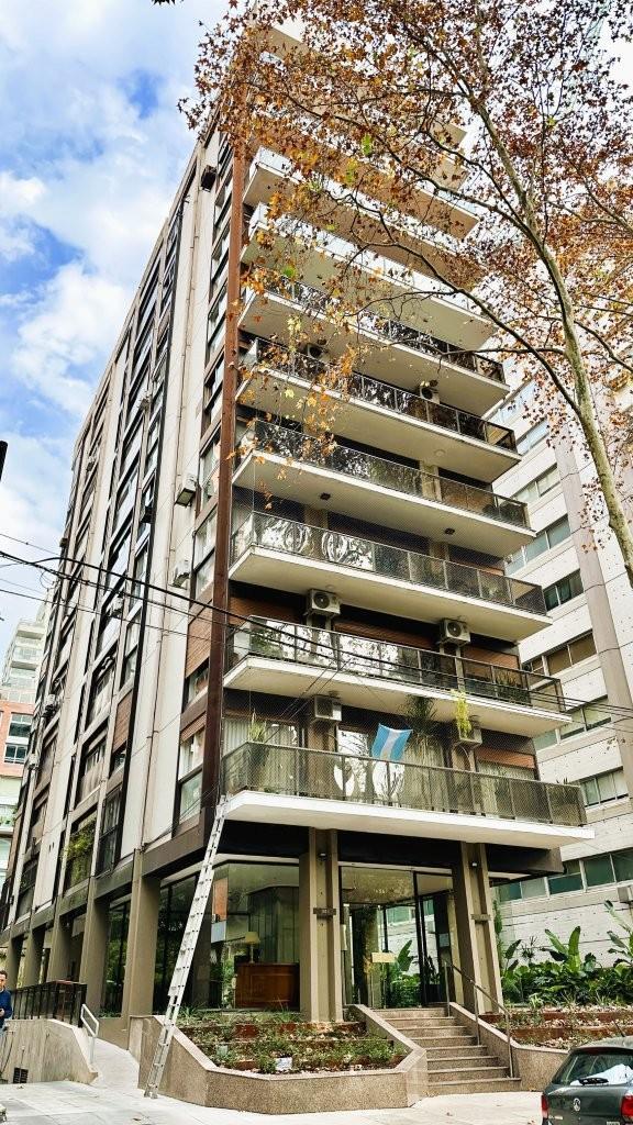 Piso Reciclado en Torre de Belgrano, 2 Cocheras. 2