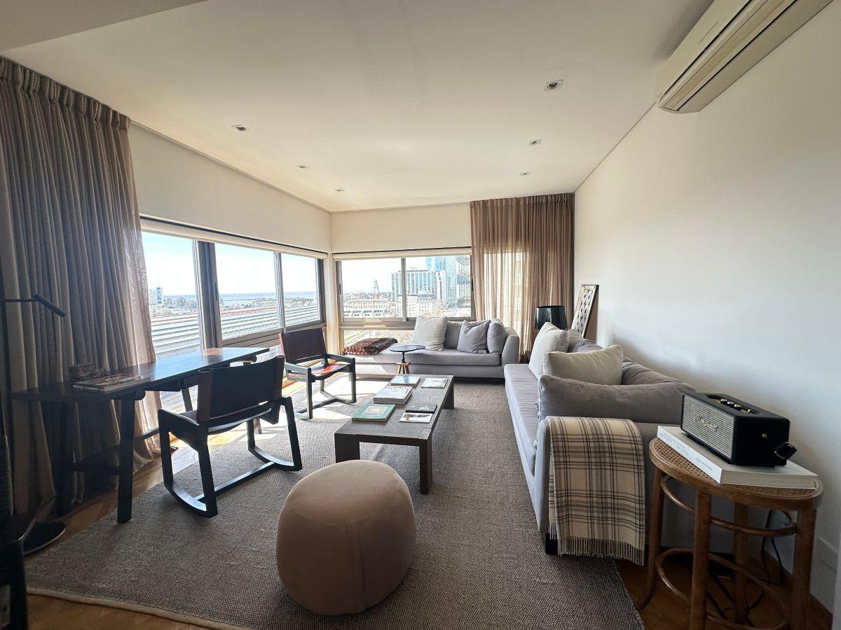 Foto de Venta Departamento Torres de Libertador 380, imagen 1