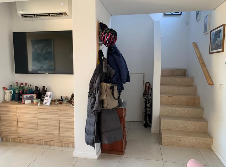 REGIO DEPARTAMENTO EN DUPLEX 1er y 2° Piso FRENTE