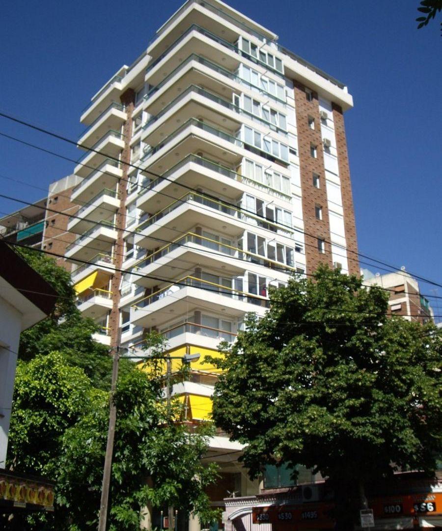 ** MAGNÍFICO SEMIPISO - IMPECABLE - DISPONIBILIDAD INMEDIATA ***