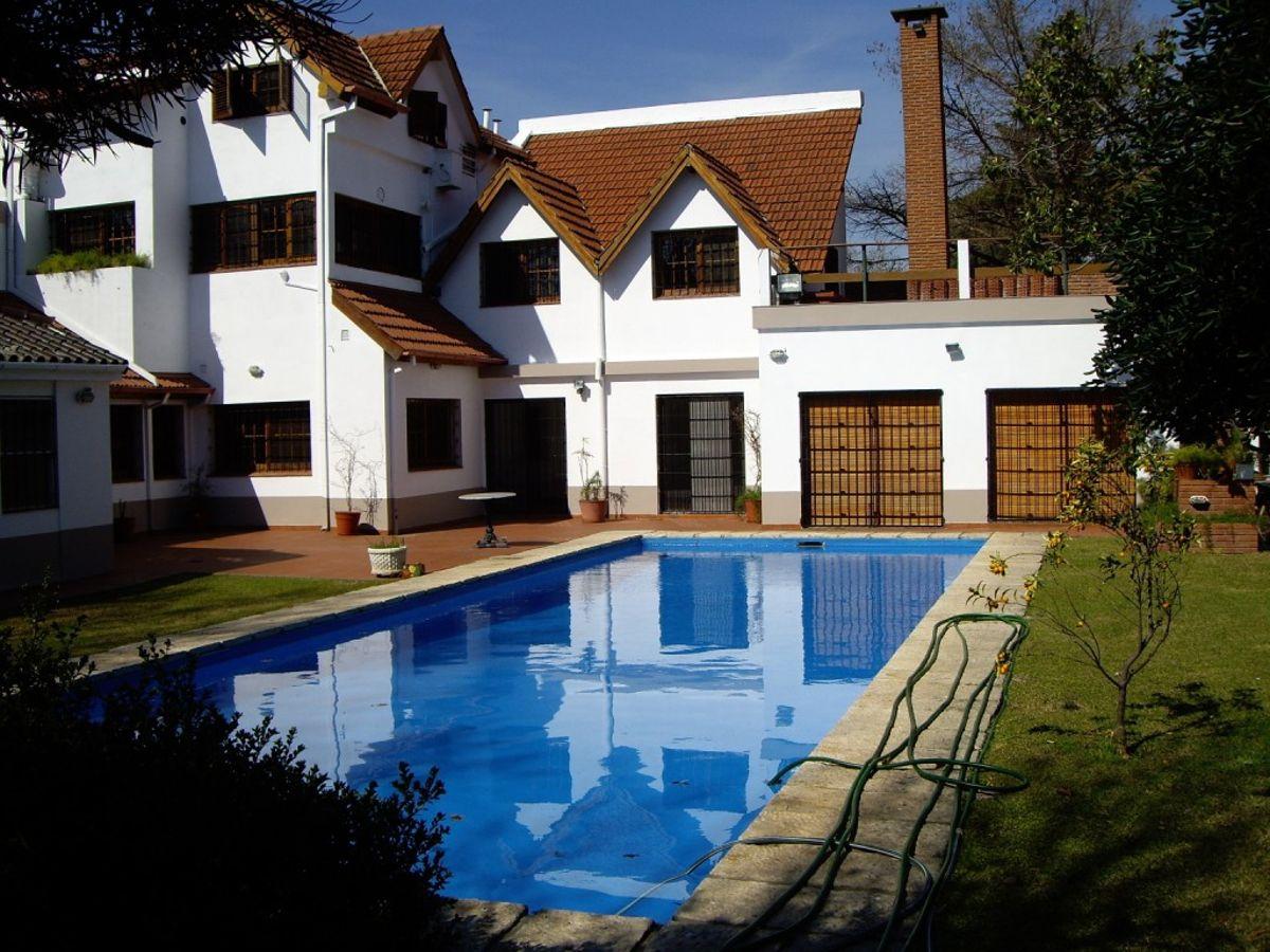 Foto de *** IMPORTANTE CHALET DE AMPLIAS DIMENSIONES ***, imagen 2