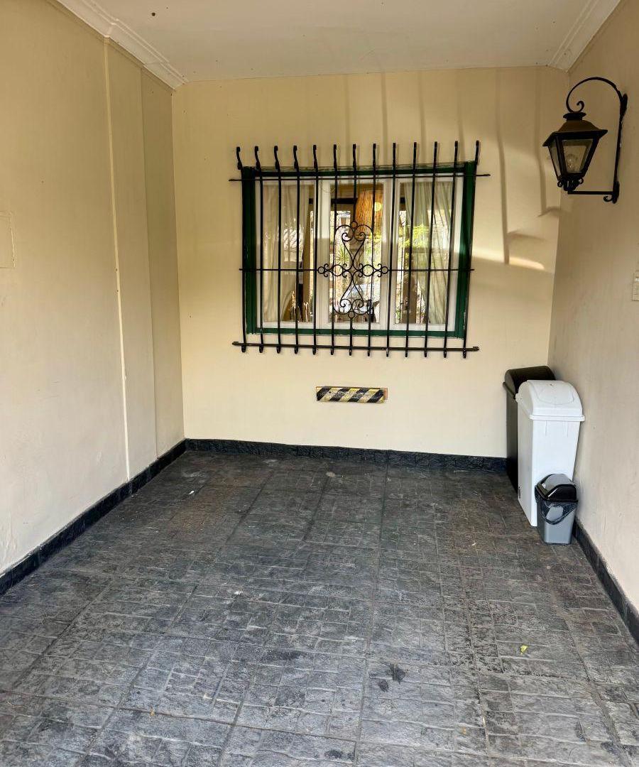 Foto de IMPECABLE CASA, URQUIZA 2388 FLORIDA. VTE LOPEZ., imagen 5