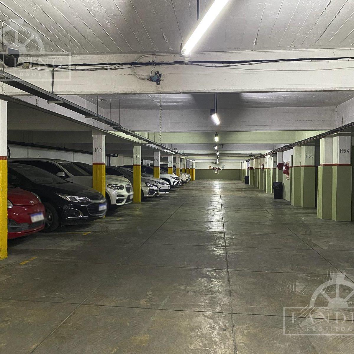 Departamento 4 Ambientes con 2 Cocheras en Belgrano Piso 23 5