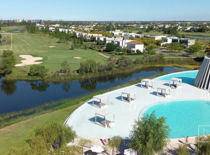 Departamento  Yoo I Nordelta 3 Dormitorios 2 Cocheras Piso alto Increible vista al golf 1