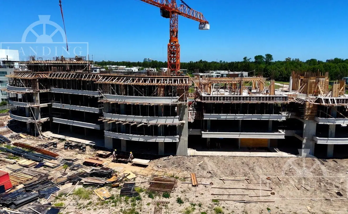 Departamento de 5 ambientes al río y cochera en El Faro en Barrio Náutico Albanueva 2