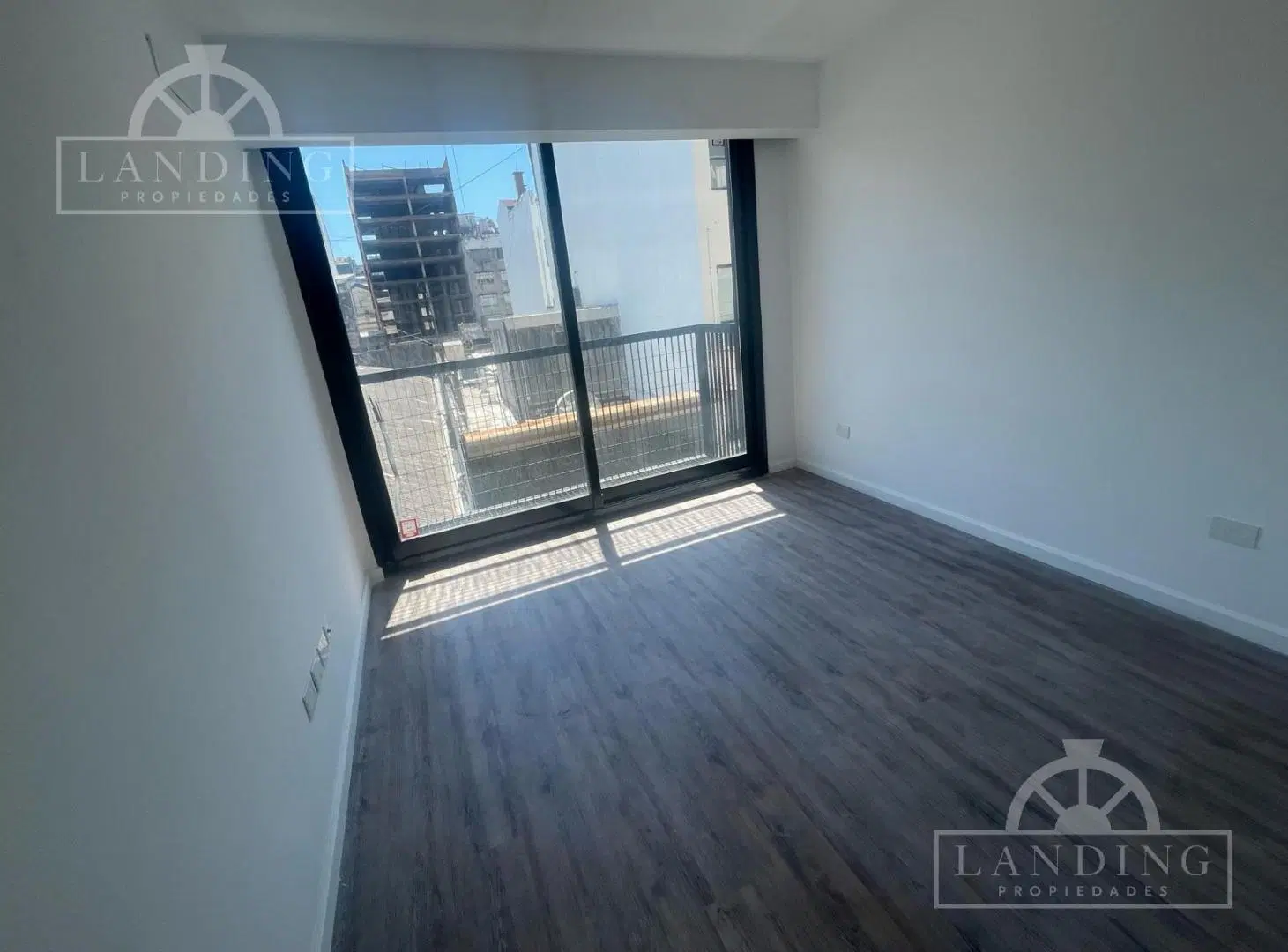 VENTA DEPARTAMENTO DOS AMBIENTES :: EDIFICIO ACONDICIONADO A NUEVO 3