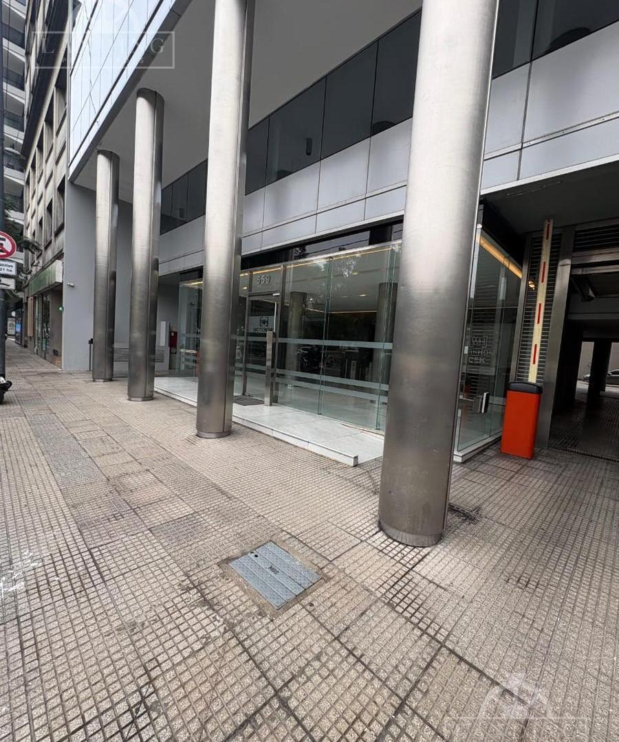 Oficina en Las Cañitas (A partir del 1 de Julio)