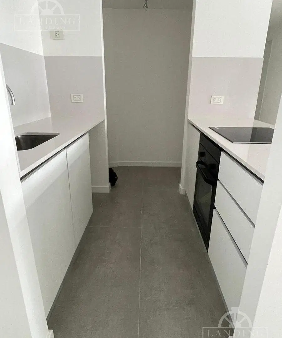 3 Ambientes con gran jardin propio, cochera y amennities 5