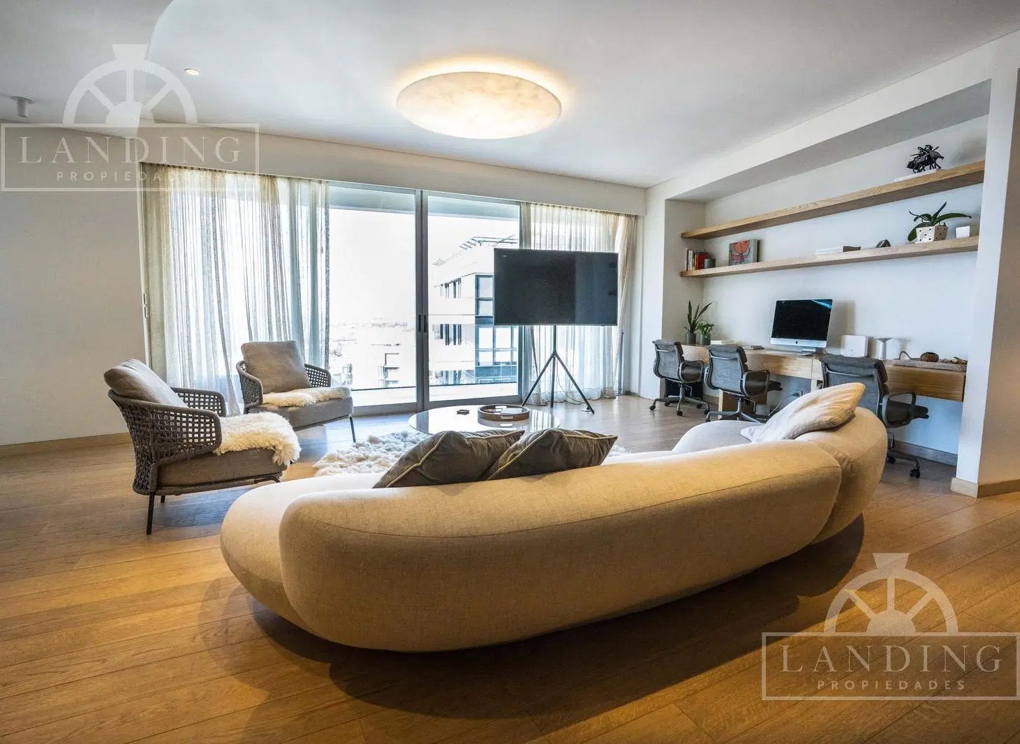 Departamento en Nila Libertador con increibles vistas al río. TOMA PROP PARTE PAGO - FINANCIACIÓN 2