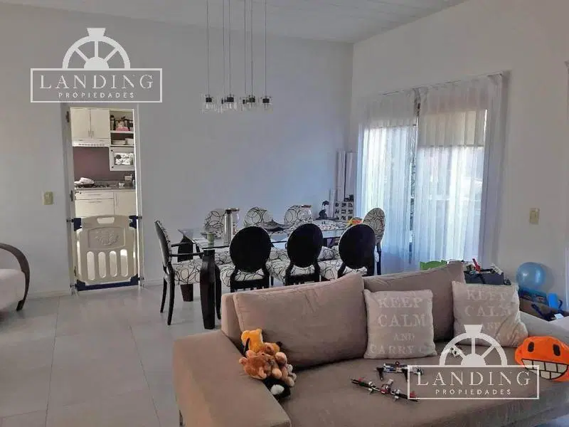 Casa moderna sobre lote interno en Los Alisos - Nordelta con renta hasta 08/2027 1
