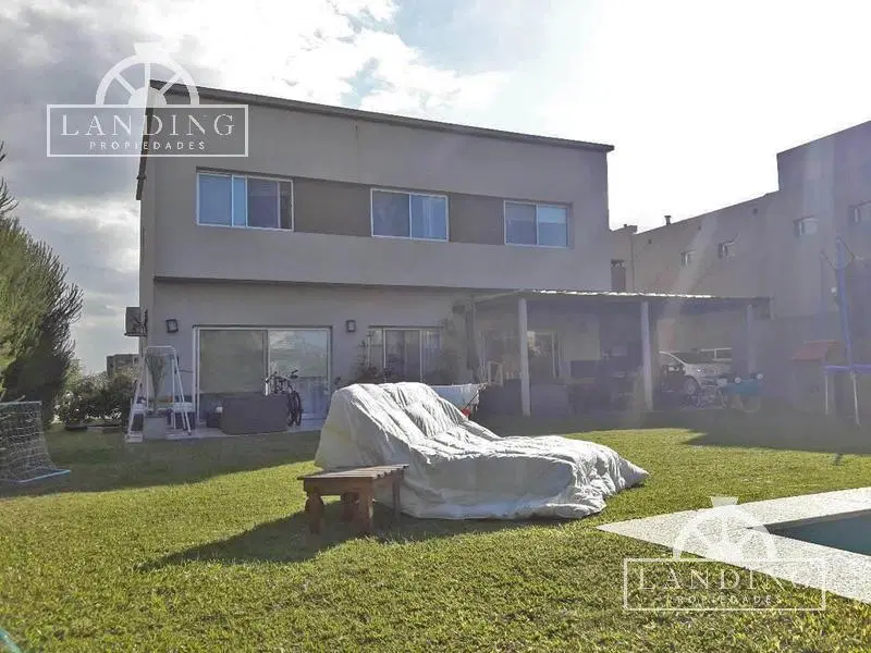 Casa moderna sobre lote interno en Los Alisos - Nordelta con renta hasta 08/2027 5
