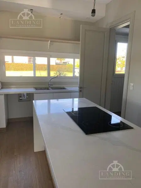 Casa en Barrio Náutico Albanueva con 2 Cocheras Cubiertas 4