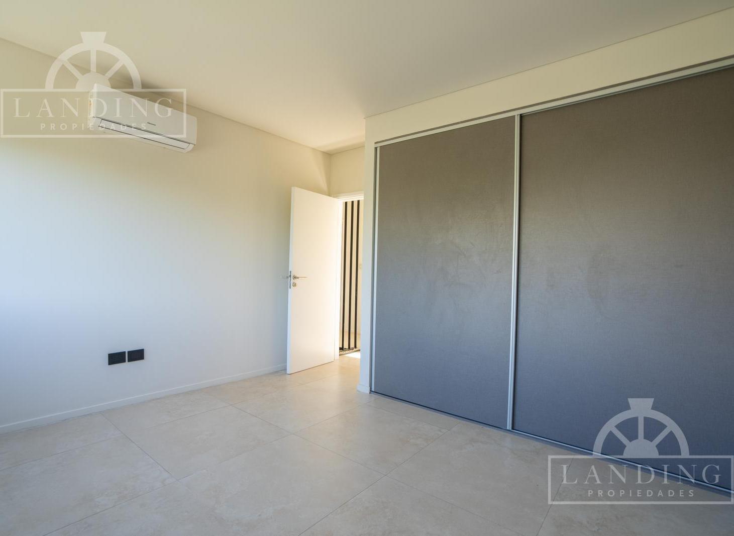Casa en Barrio Los Castaños Nordelta 5 Ambientes con Galeria, Pileta y Jardin