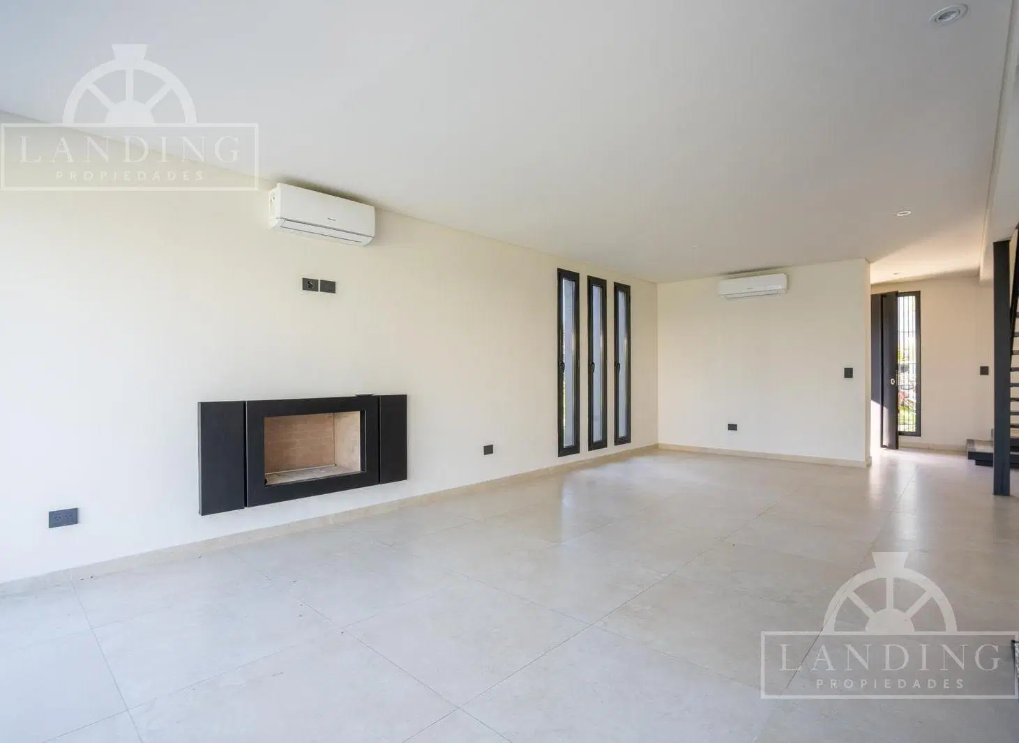 Casa en Barrio Los Castaños Nordelta 5 Ambientes con Galeria, Pileta y Jardin 3