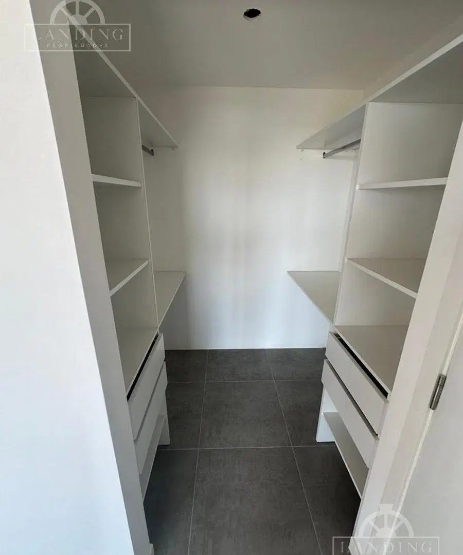 Venta Departamento 3 Ambientes con Increible Vista Al Rio y Cochera Domus Libertador 2
