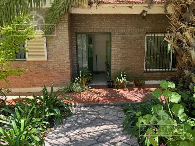 Casa en venta en Hindu Club 5