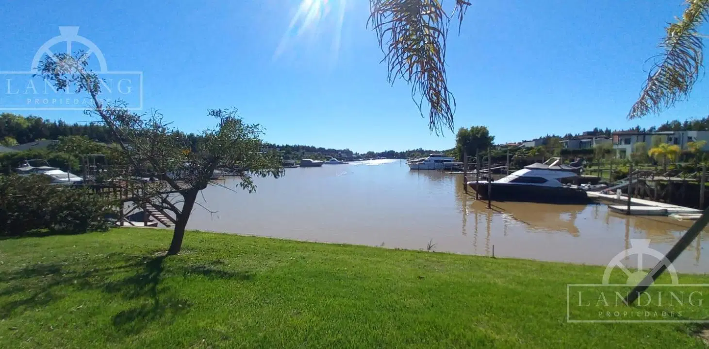 Nuevo ingreso! El mejor lote al río en el barrio náutico San Juan - Villanueva. 3