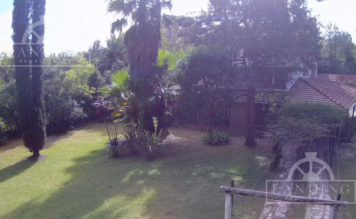Casa quinta sobre lote de 2500 m2 Excelente entorno 2