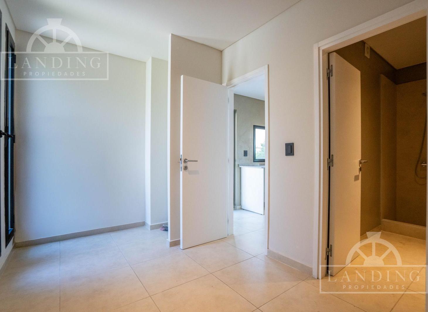 Foto de Casa en Barrio Los Castaños Nordelta 5 Ambientes con Galeria Pileta y, imagen 2