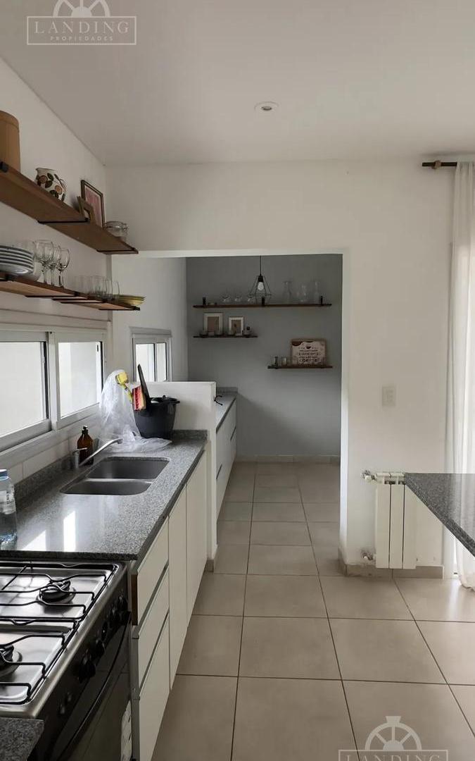 Foto de Casa en Venta Pilar Del Este con Jardin Pileta Aires Apto Credito, imagen 5