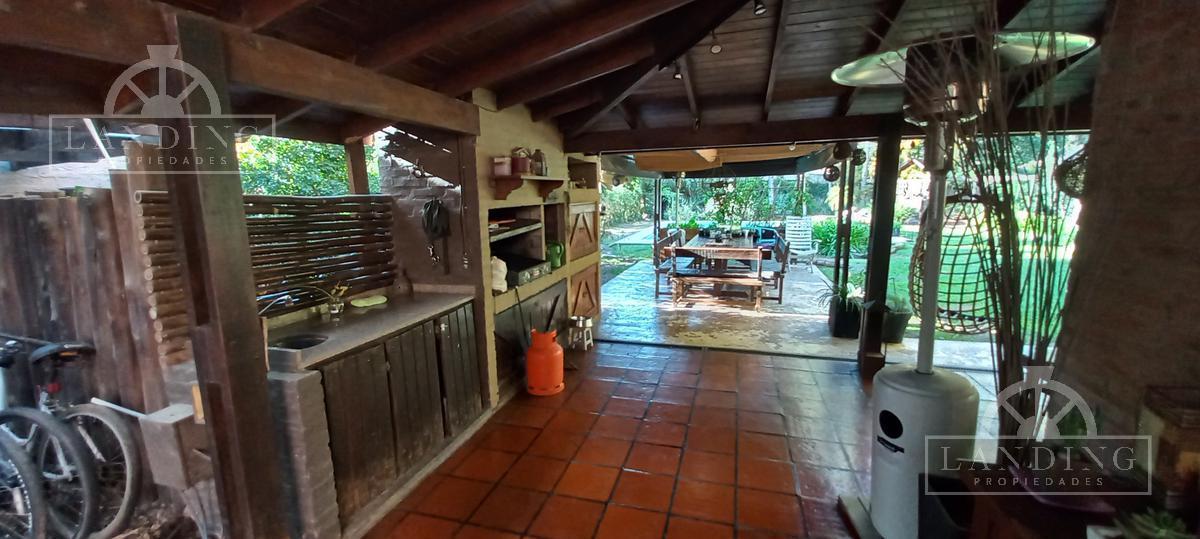 Foto de Casa en Ingeniero Maschwitz Deasrrollada en planta y media con muy, imagen 5