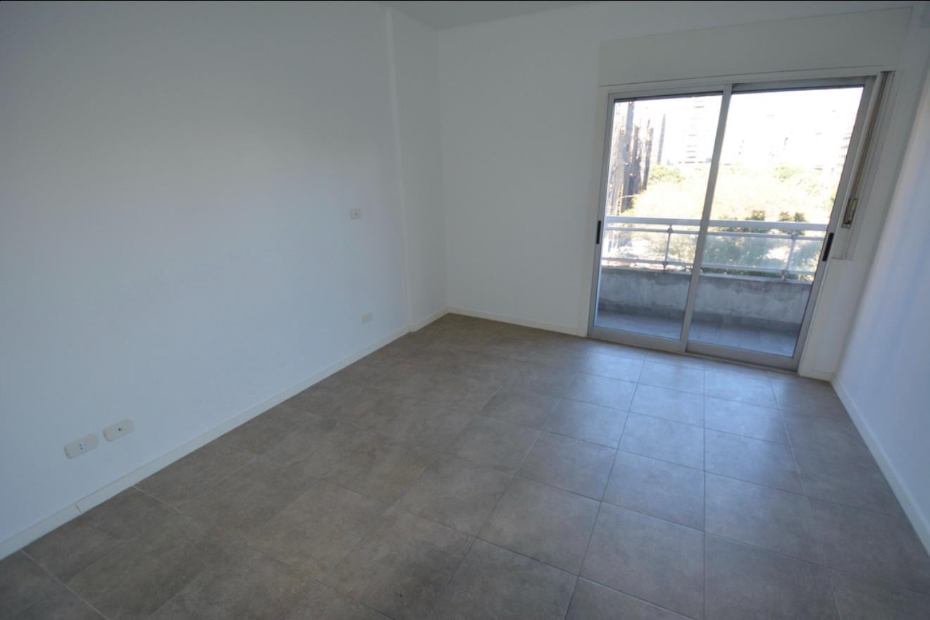 Foto de Departamento con vista verde- Balcon aterrazado-, imagen 4