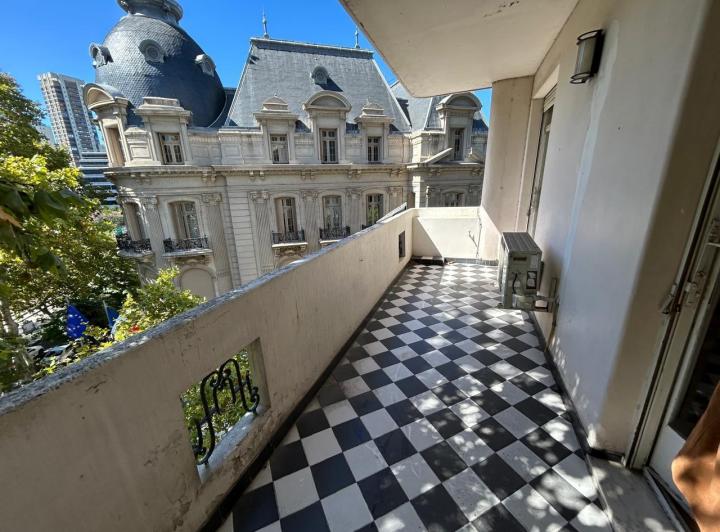 VENTA | 5 DORM. | Av. Alvear y Cerrito 4