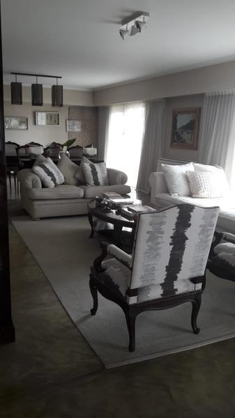 Foto de HERMOSO PISO DE GRAN CATEGOPRIA - Lomas de Zamora Oeste, imagen 5