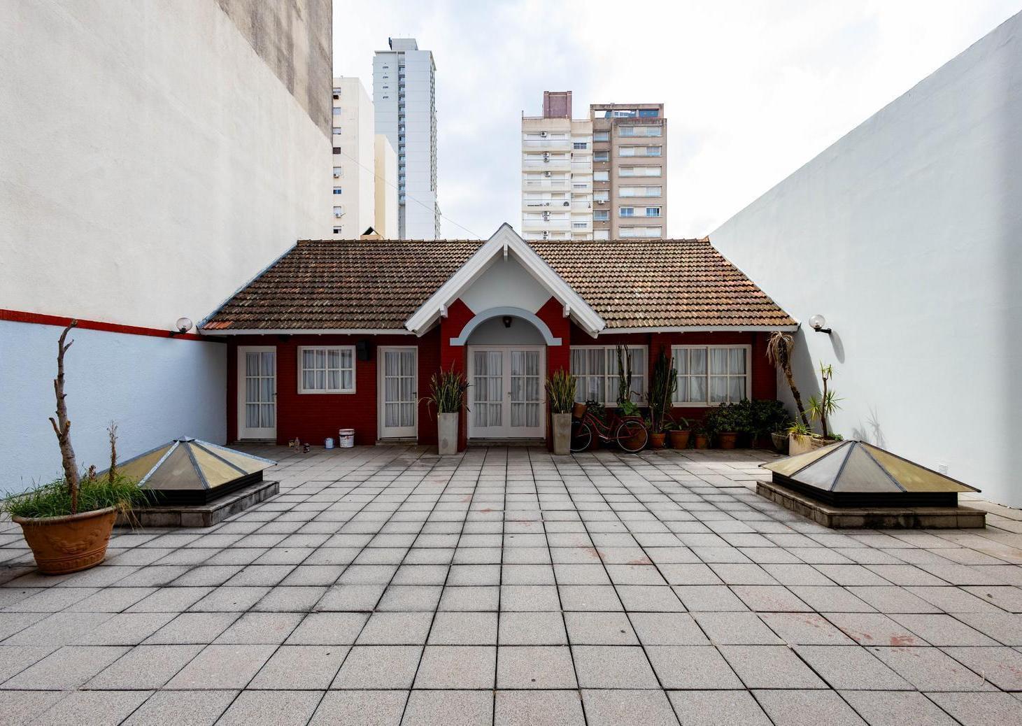 Hermoso piso con 2 cocheras y 2 bauleras