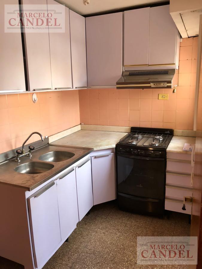 Foto de Departamento pequeño de 3 ambientes, excelente ubicación - Lomas de, imagen 2