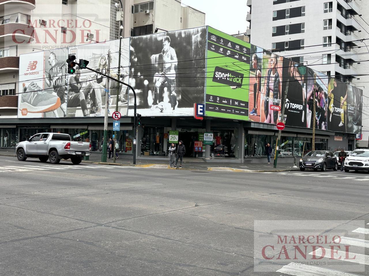 Foto de Alquiler de local en Lomas de Zamora Esquina de 1.700mts2, imagen 1