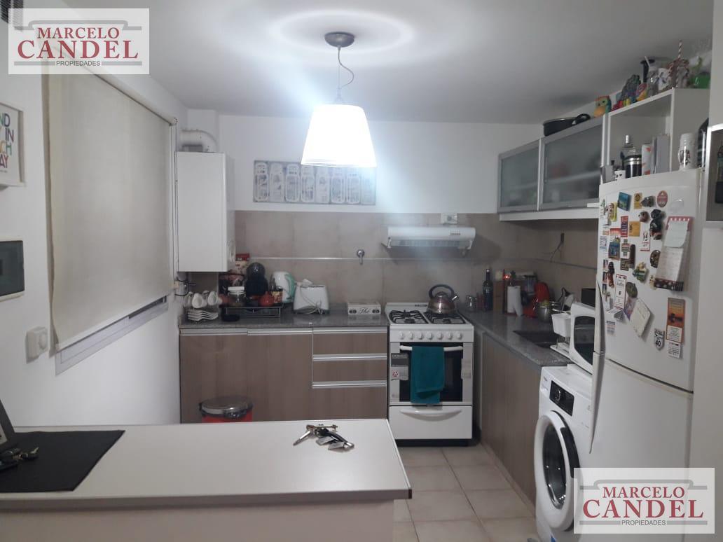 Foto de Alquiler Departamento 2 ambientes Lomas de Zamora Balcón a la calle, imagen 3