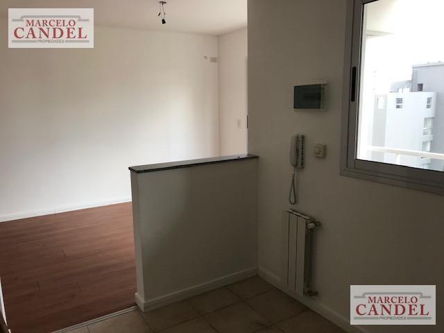 Foto de Alquiler Departamento 2 ambientes Lomas de Zamora Balcón a la calle, imagen 4