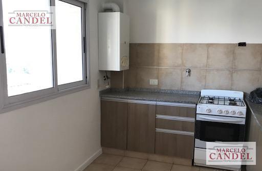 Foto de Alquiler Departamento 2 ambientes Lomas de Zamora Balcón a la calle, imagen 5