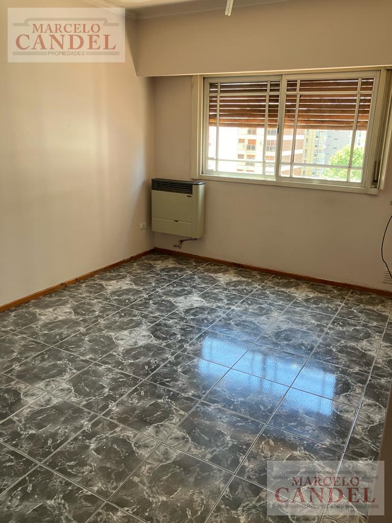 Foto de Alquiler de Oficina 2 ambientes con cochera en Lomas de Zamora centro, imagen 1