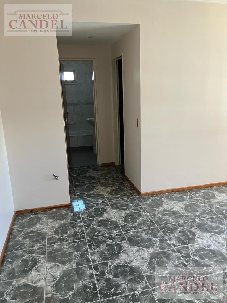 Foto de Alquiler de Oficina 2 ambientes con cochera en Lomas de Zamora centro, imagen 2