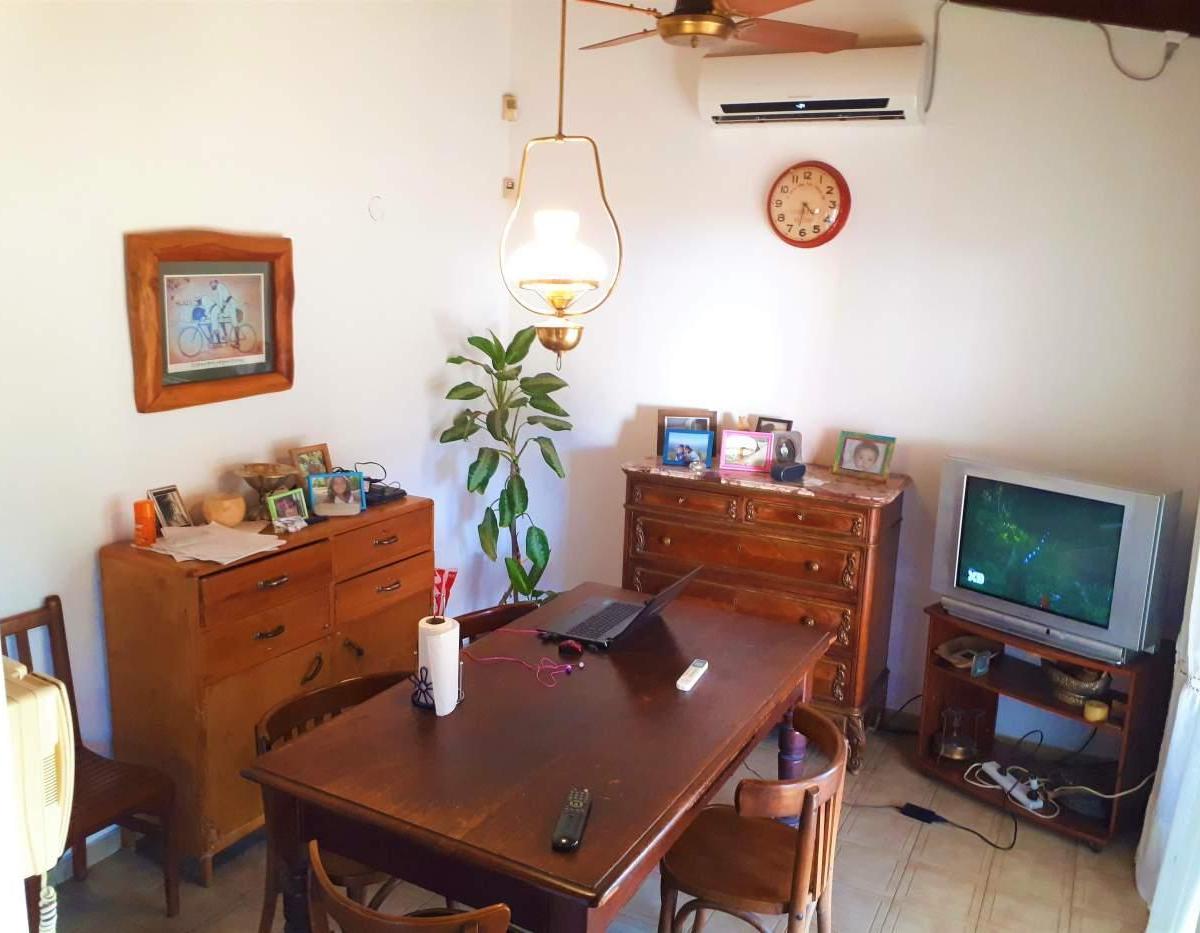 Hermosa Casa en B° Alejandro Centeno 1