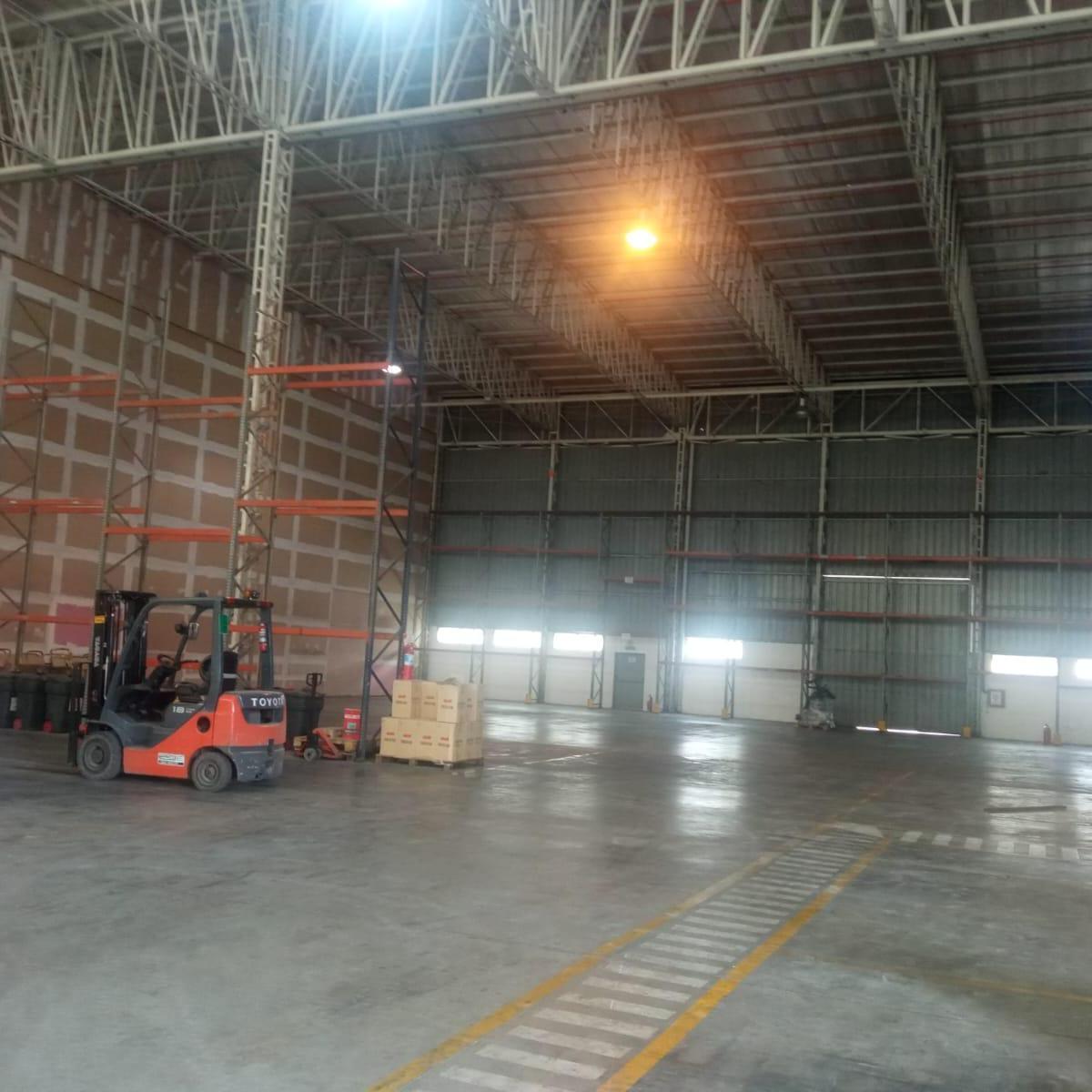 Nave de 2000 m² con Sprinklers 2