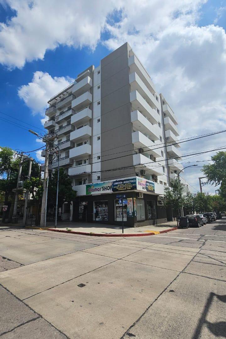 LOCAL COMERCIAL EN VENTA - EXCELENTE RENTA